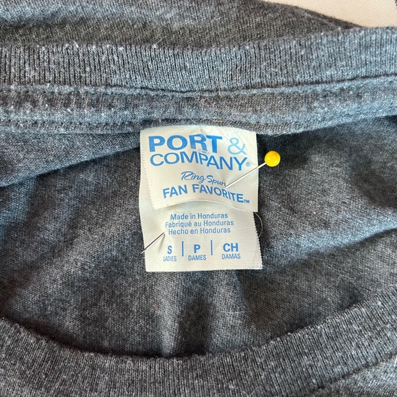 Universal Blue Graphic Tee - Picture 4 of 5